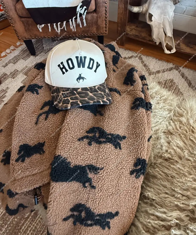 Howdy Trucker Hat (Leopard)