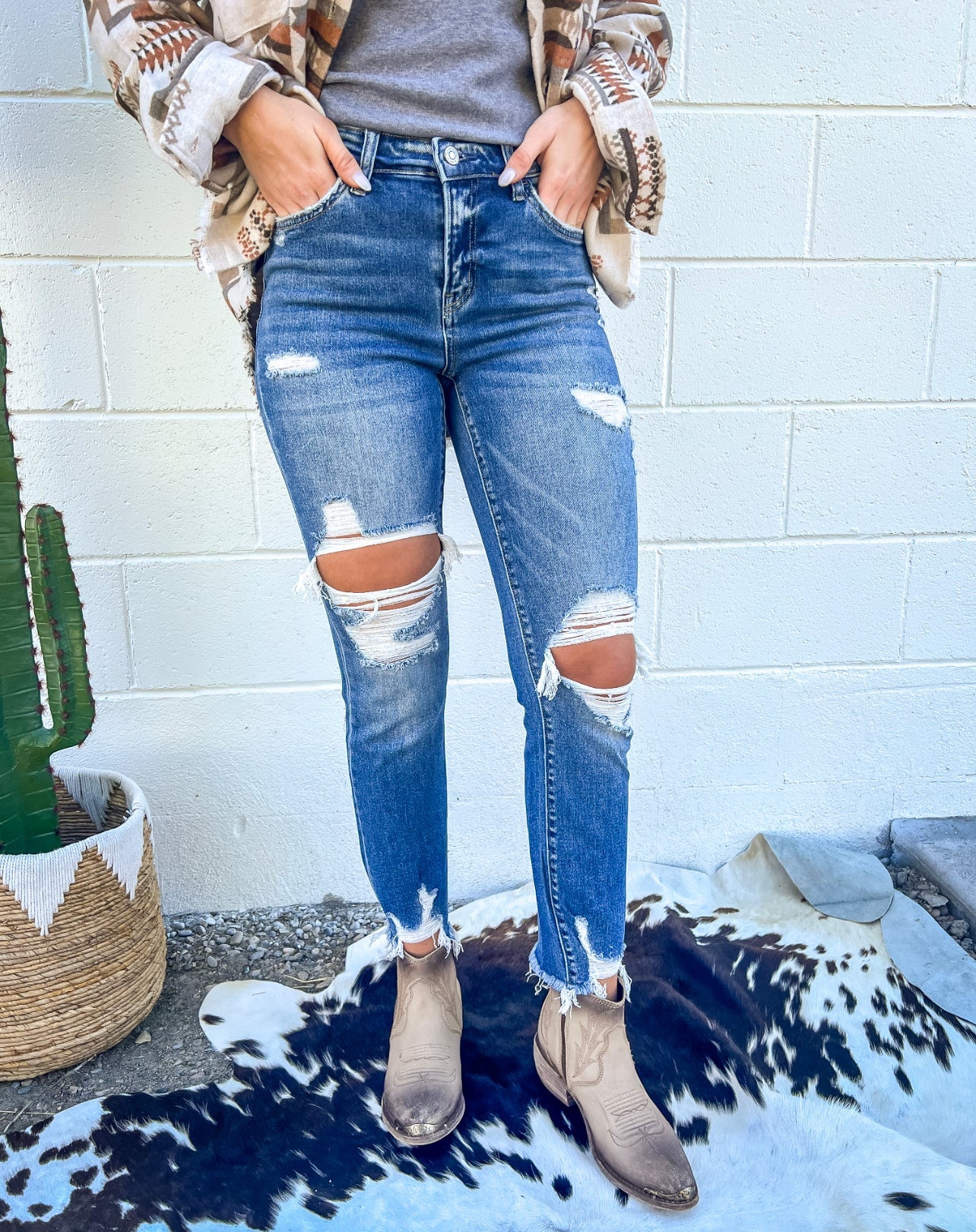 Denim Babes Distressed Mid Rise Slim Straight(F4395)