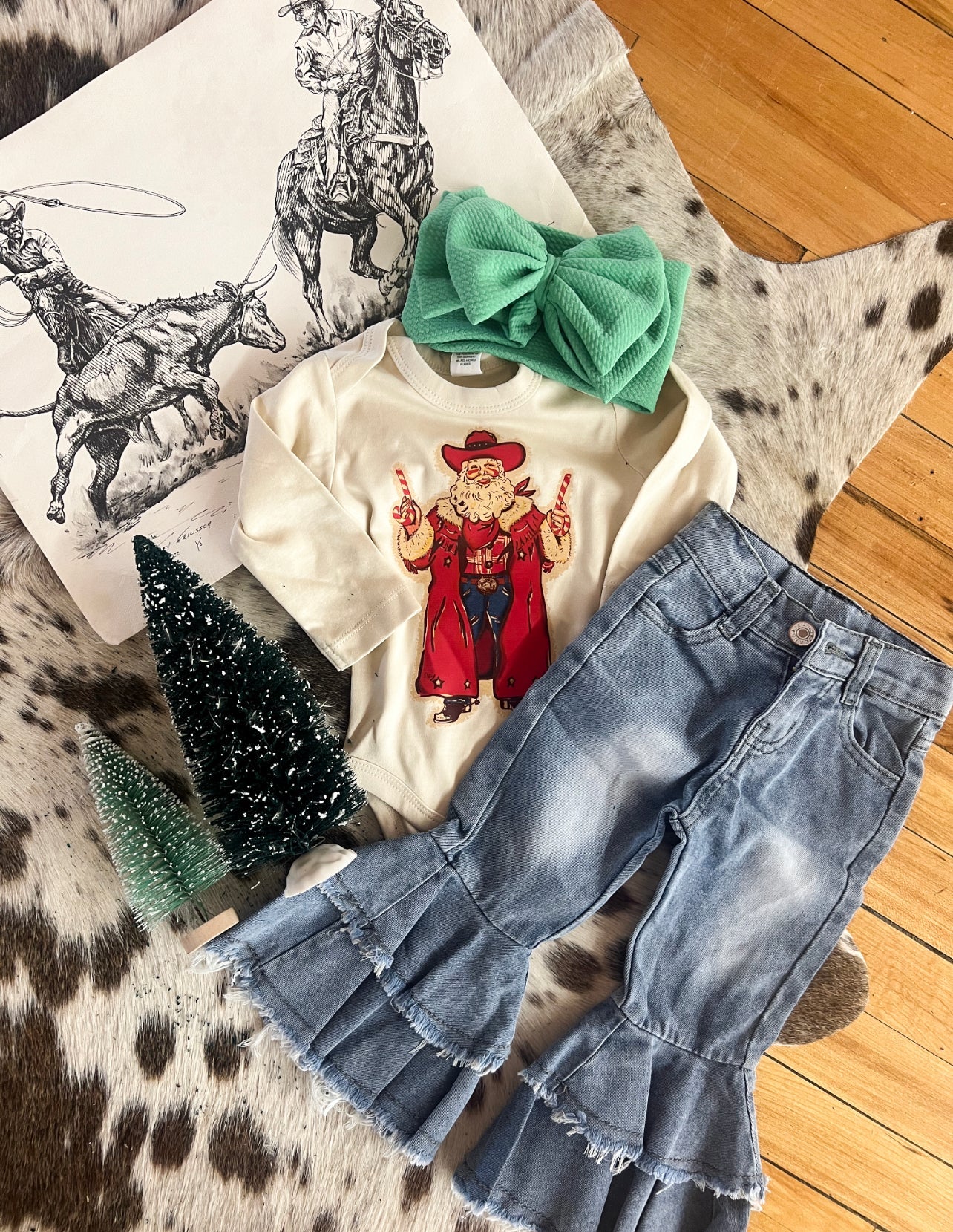 Outlaw Santa Longsleeve Onesie(little kid)(natural)