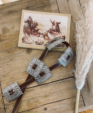 Concho Leather Belt(Brown)