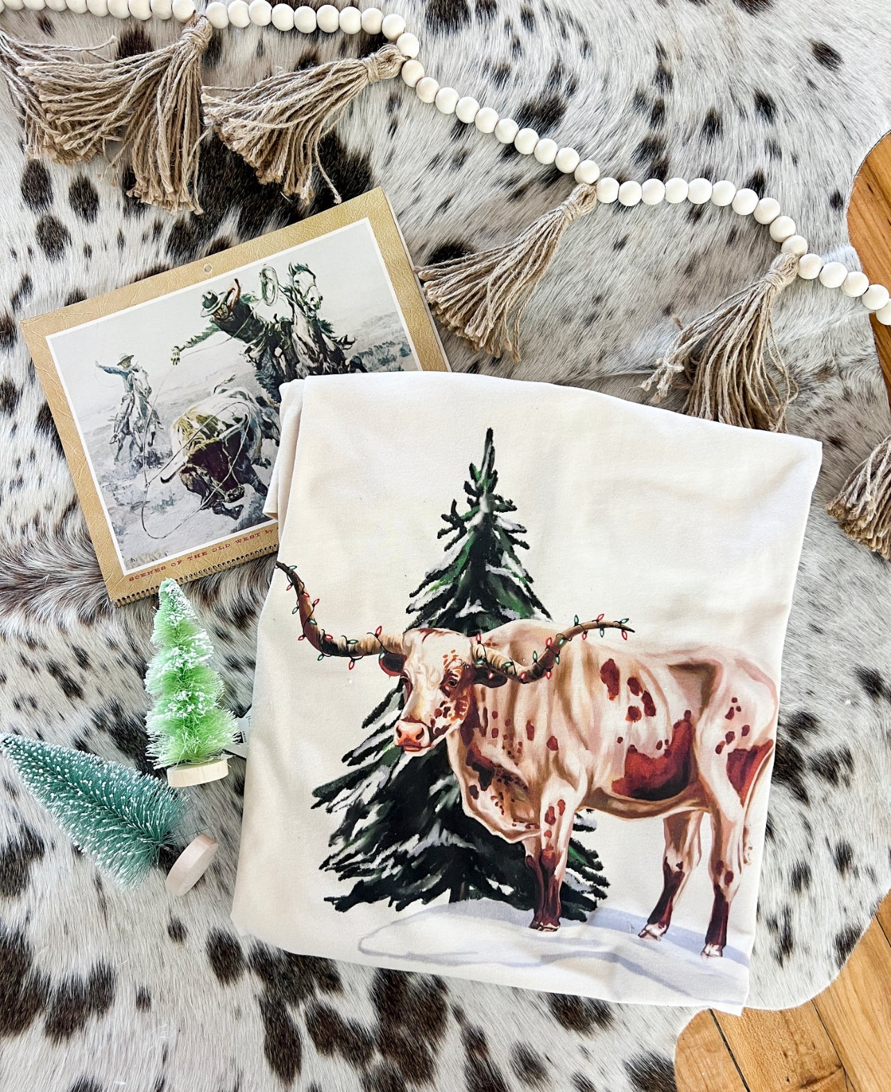 Tangled Longhorn Christmas Design (Youth Onesie/Tee)(cream)