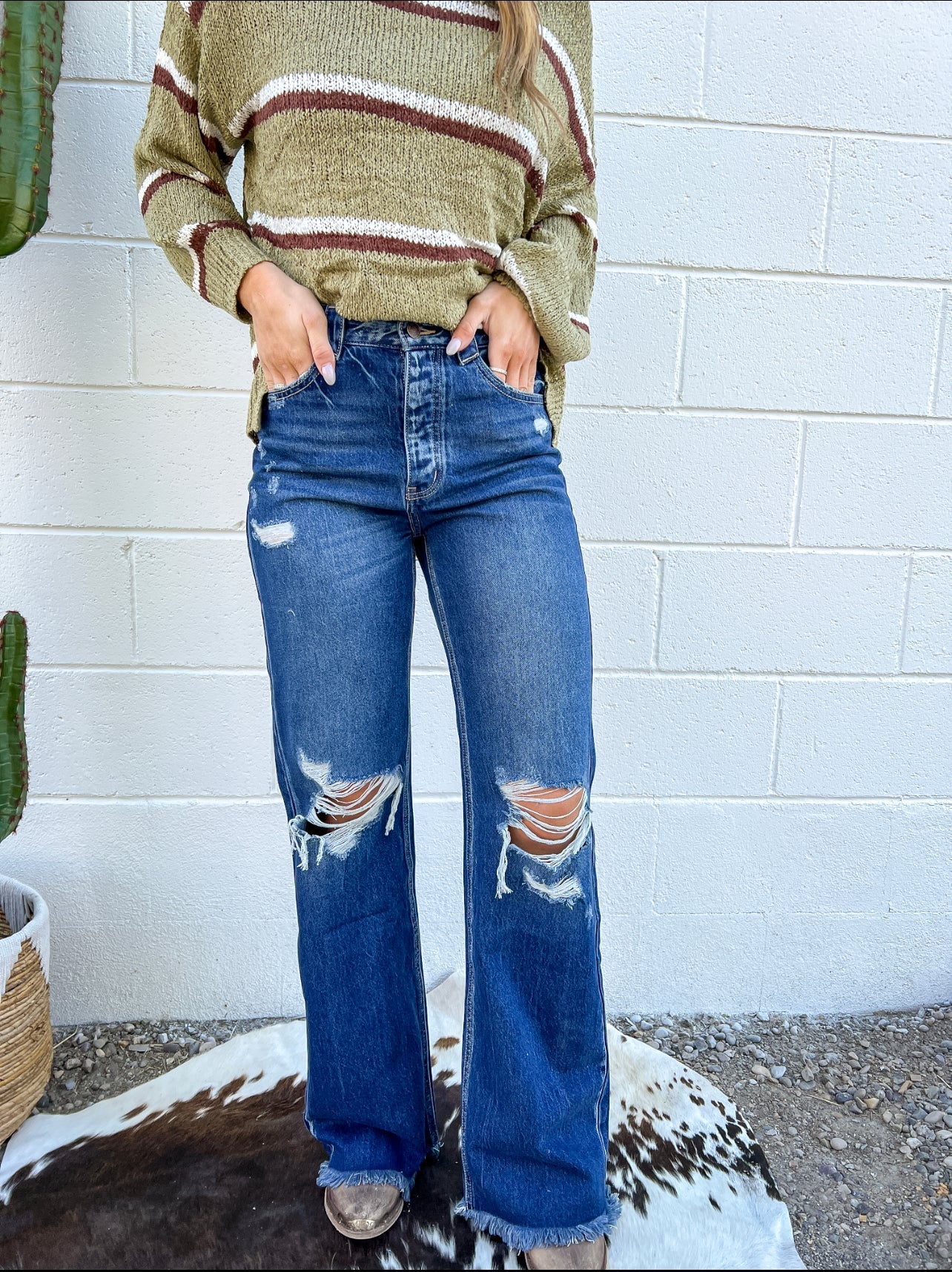 Darlin Distressed High Rise 90’s Flare(DV2)