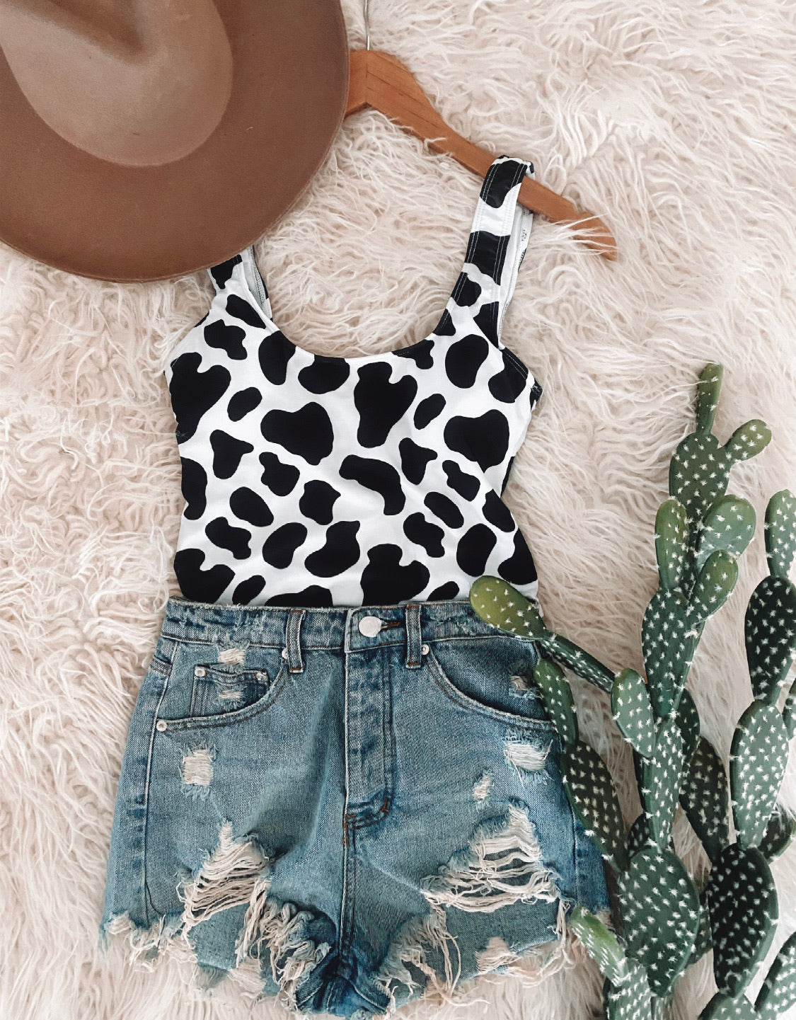 (One Piece)Cowprint Swimsuit **