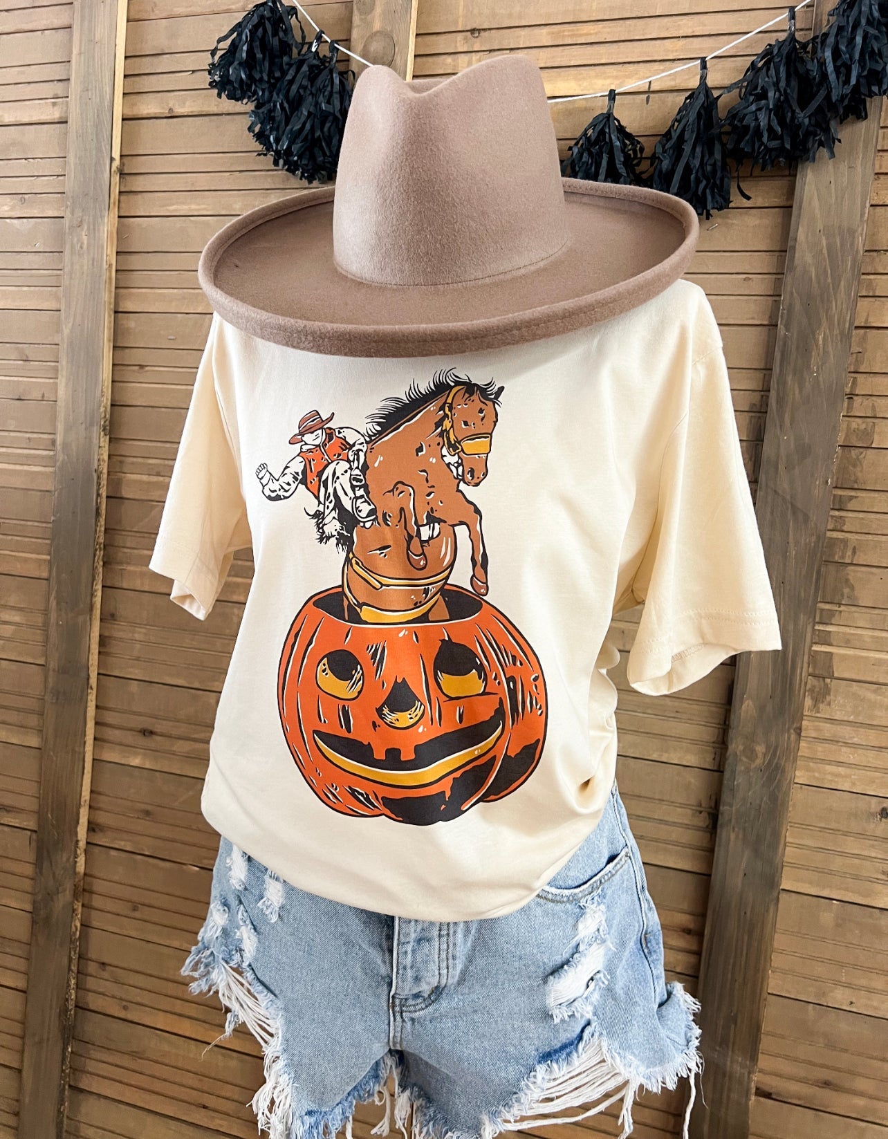 Pumpkin Cowboy Tee(No Words Fringed exclusive)(cream)