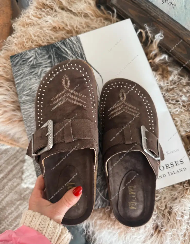 Jolene Clog Mules (brown)