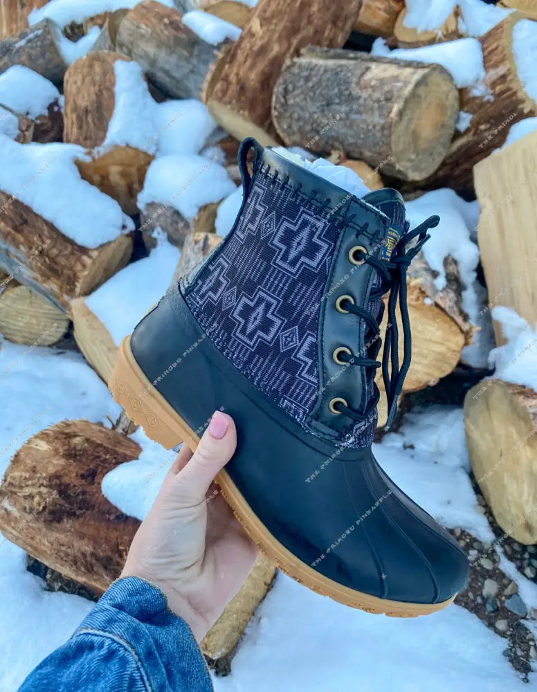 Lined Pendleton Boots (Harding - Black) 10