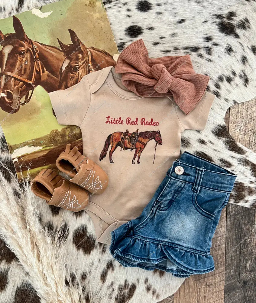 Little Red Rodeo Onesie(little kid)(clay)