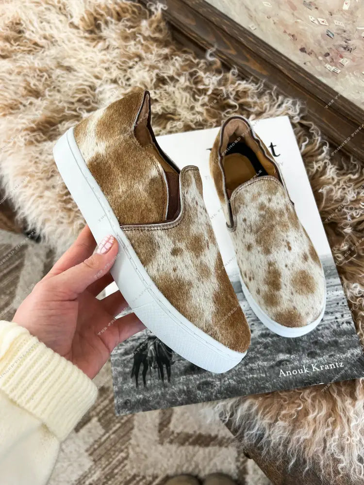 Western Utah Cowhide Sneaker (Chocolate)