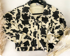 Out To The Pasture Cowprint Jacket (black)