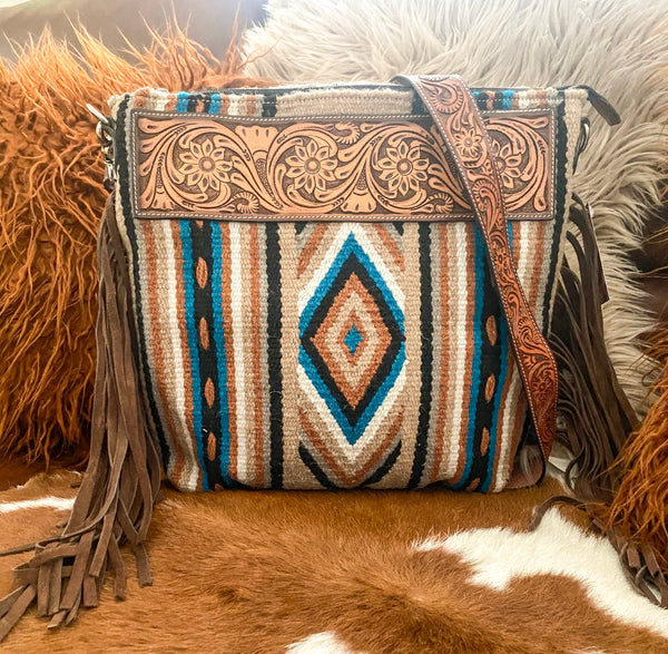 The Tundra River Saddle Blanket Purse (brown) – theFRINGEDpineapple